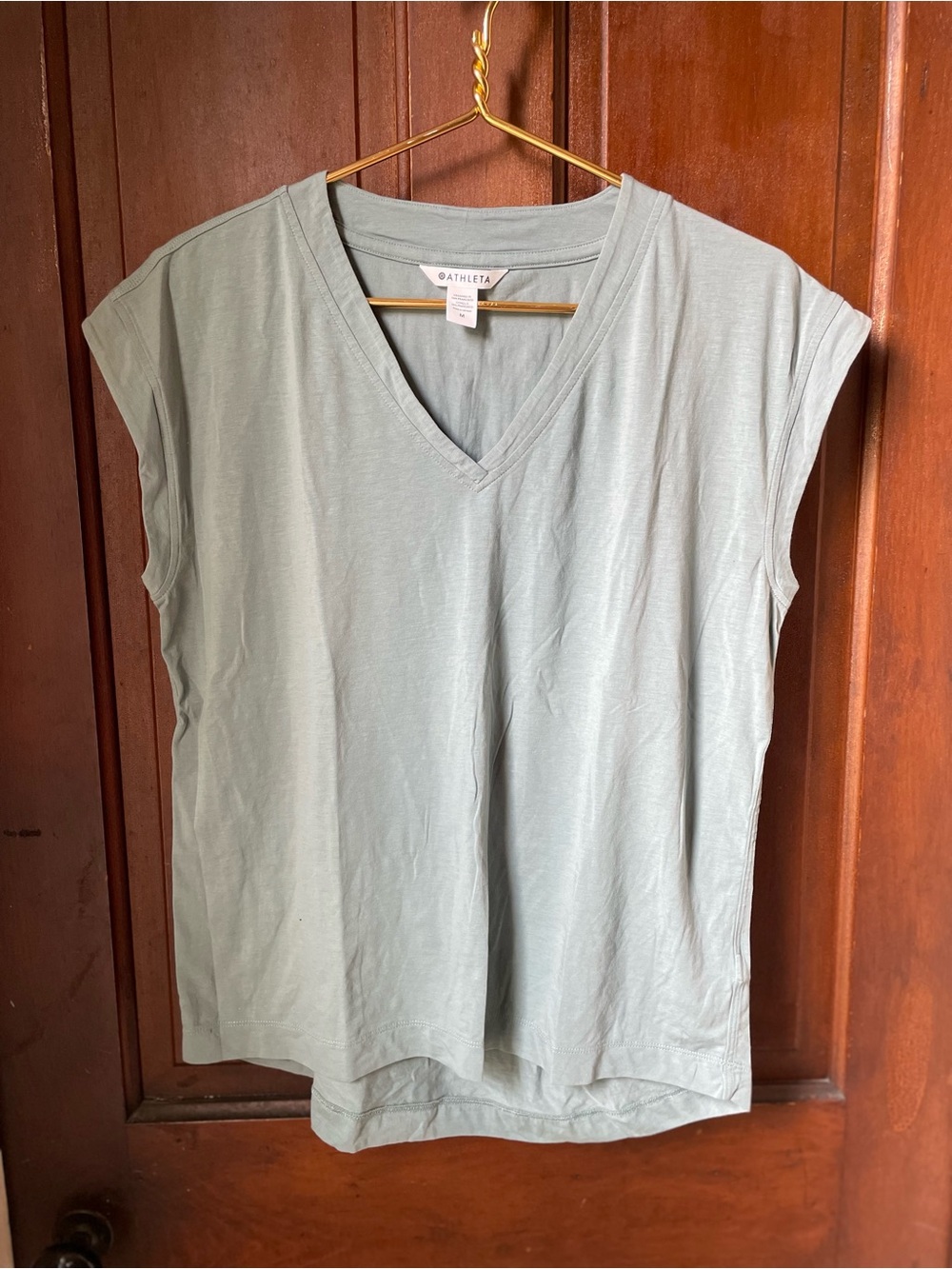 Athleta women's medium v neck top